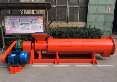 新型有機肥造粒機