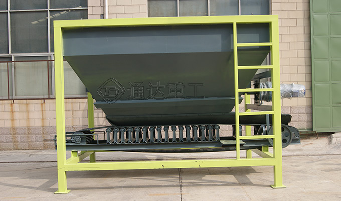 鏟車喂料機(jī)2.jpg